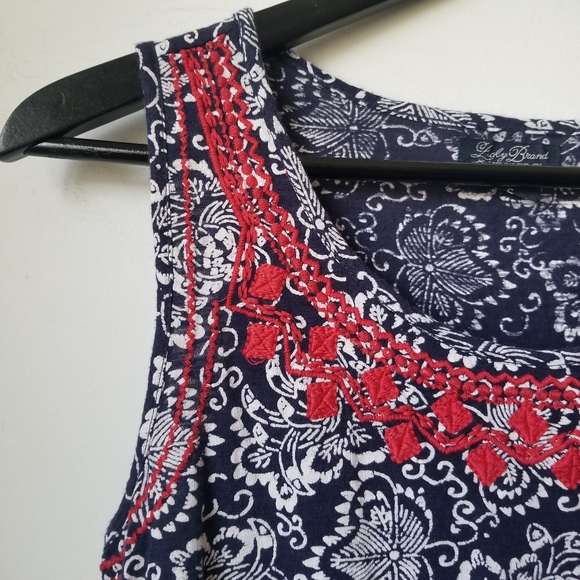 Lucky Brand Women's Sleeveless Embroidered blouse - Picture 3 of 7
